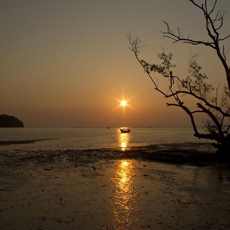 Sunrise Tropical Resort Railay Beach Exterior foto